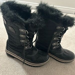 Kids Sorel winter boots